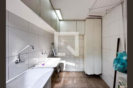 Casa à venda com 198m², 4 quartos e 2 vagasÁrea de Serviço