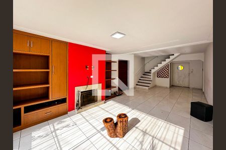 Sala de casa para alugar com 4 quartos, 198m² em Campo Belo, São Paulo