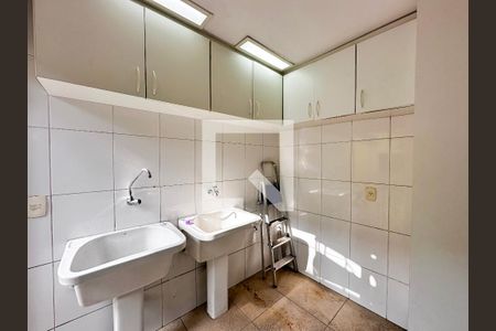 Casa à venda com 198m², 4 quartos e 2 vagasÁrea de Serviço