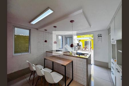 Cozinha de casa para alugar com 4 quartos, 198m² em Campo Belo, São Paulo