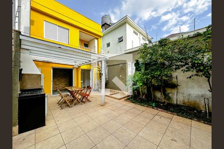 Casa à venda com 198m², 4 quartos e 2 vagasQuintal