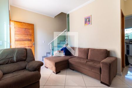 Sala de casa para alugar com 2 quartos, 81m² em Itaquera, São Paulo