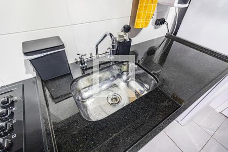 Sala e Cozinha - Torneira de apartamento para alugar com 1 quarto, 26m² em Liberdade, São Paulo