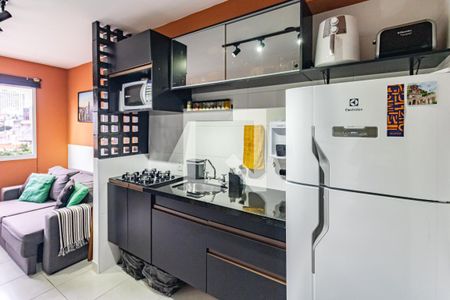Sala e Cozinha de apartamento para alugar com 1 quarto, 26m² em Liberdade, São Paulo