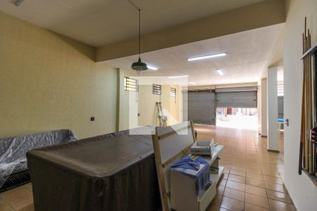 Casa à venda com 1000m², 2 quartos e sem vagaSalão de Festas