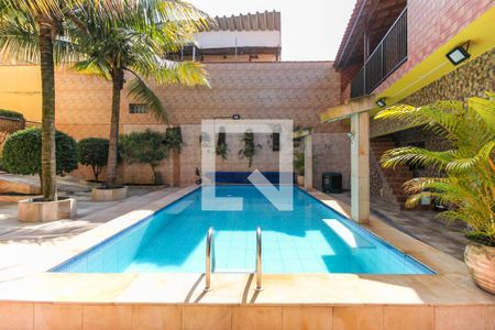 Casa à venda com 1000m², 2 quartos e sem vagaPiscina