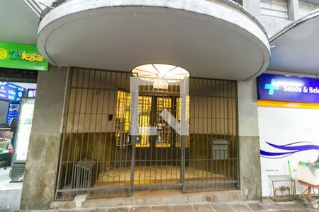 Apartamento à venda com 88m², 2 quartos e sem vagaFachada e portaria