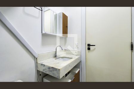 Banheiro de apartamento para alugar com 1 quarto, 26m² em Bethaville I, Barueri
