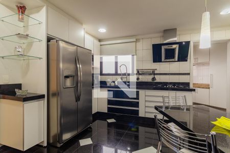Apartamento à venda com 244m², 3 quartos e 4 vagasCozinha