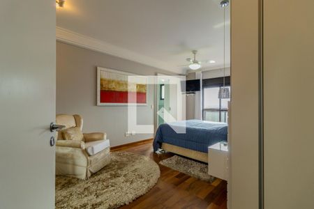 Apartamento à venda com 244m², 3 quartos e 4 vagasSuíte 1