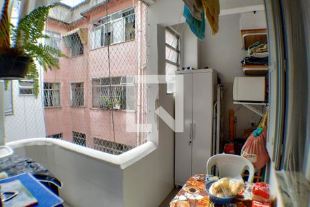 Apartamento à venda com 78m², 2 quartos e sem vagaÁrea de Serviço