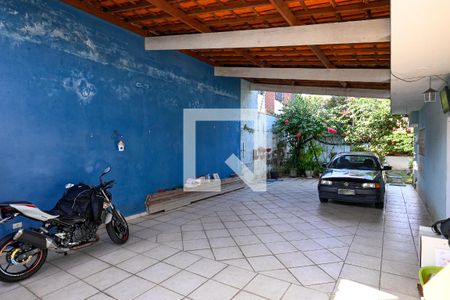 Casa para alugar com 424m², 5 quartos e 6 vagas Casa para alugar com 424m², 5 quartos e 6 vagasGaragem