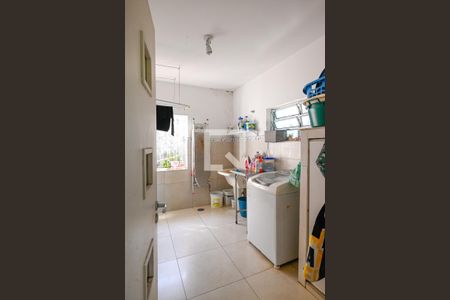 Casa para alugar com 424m², 5 quartos e 6 vagas Casa para alugar com 424m², 5 quartos e 6 vagasArea de Serviço