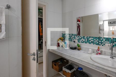 Casa para alugar com 424m², 5 quartos e 6 vagas Casa para alugar com 424m², 5 quartos e 6 vagasSuite Quarto 3