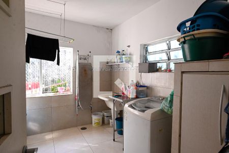 Casa para alugar com 424m², 5 quartos e 6 vagas Casa para alugar com 424m², 5 quartos e 6 vagasArea de Serviço