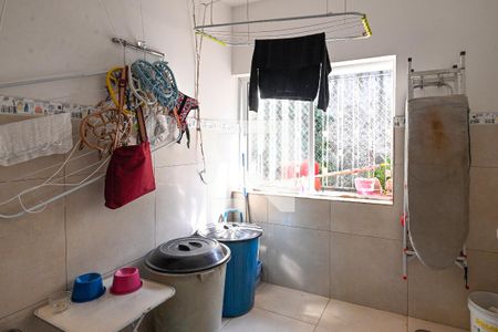 Casa para alugar com 424m², 5 quartos e 6 vagas Casa para alugar com 424m², 5 quartos e 6 vagasArea de Serviço