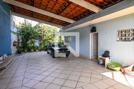 Casa para alugar com 424m², 5 quartos e 6 vagas Casa para alugar com 424m², 5 quartos e 6 vagasGaragem
