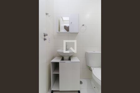 Banheiro de kitnet/studio à venda com 1 quarto, 30m² em Jardim Mirante, São Paulo