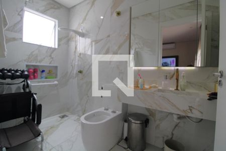 Banheiro da suíte 1 de casa à venda com 4 quartos, 320m² em Campo Grande, São Paulo