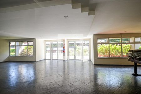 Apartamento à venda com 200m², 3 quartos e 2 vagas Apartamento à venda com 200m², 3 quartos e 2 vagasÁrea comum