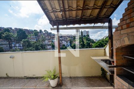 Apartamento à venda com 200m², 3 quartos e 2 vagas Apartamento à venda com 200m², 3 quartos e 2 vagasCobertura
