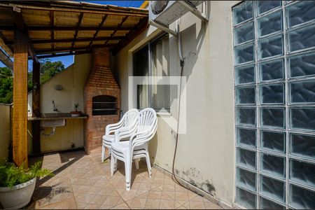 Apartamento à venda com 200m², 3 quartos e 2 vagas Apartamento à venda com 200m², 3 quartos e 2 vagasCobertura
