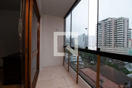 Apartamento para alugar com 130m², 3 quartos e 1 vagavaranda