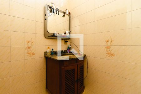 Casa à venda com 260m², 4 quartos e 2 vagasBanheiro da Suíte