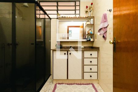 Casa à venda com 260m², 4 quartos e 2 vagasBanheiro