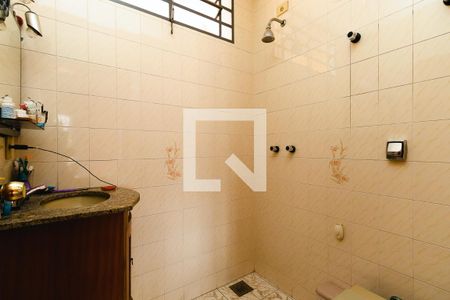 Casa à venda com 260m², 4 quartos e 2 vagasBanheiro da Suíte