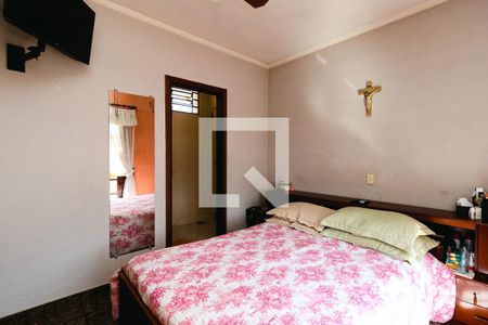 Casa à venda com 260m², 4 quartos e 2 vagasQuarto Suíte