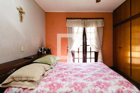 Casa à venda com 260m², 4 quartos e 2 vagasQuarto Suíte