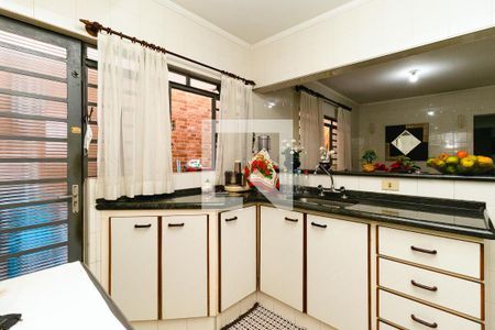 Casa à venda com 260m², 4 quartos e 2 vagasCozinha