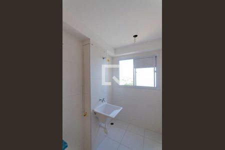 Cozinha e Área de Serviço Integrada  de apartamento para alugar com 2 quartos, 41m² em Vila Penteado, São Paulo