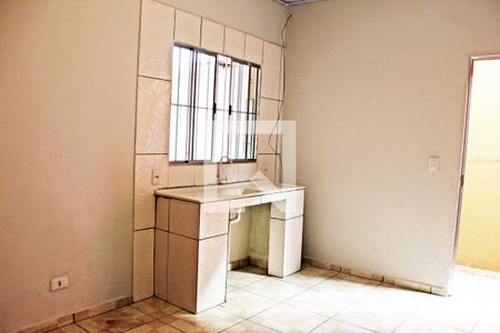 Sala/Cozinha de casa para alugar com 1 quarto, 56m² em Cidade Nitro Operária, São Paulo