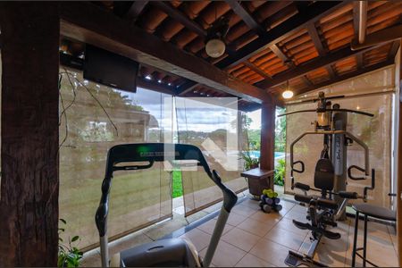 Casa à venda com 433m², 5 quartos e 8 vagas Casa à venda com 433m², 5 quartos e 8 vagasAcademia