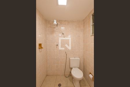 Banheiro de kitnet/studio para alugar com 1 quarto, 30m² em Centro, Guarulhos