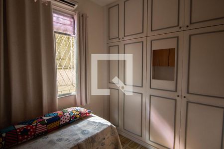 Quarto 2 de casa à venda com 4 quartos, 130m² em Braz de Pina, Rio de Janeiro