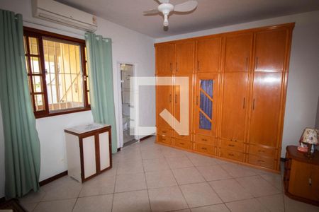 Casa para alugar com 130m², 4 quartos e 2 vagasSuíte