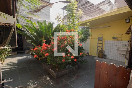 Casa para alugar com 130m², 4 quartos e 2 vagasQuintal/Jardim