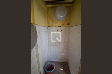 Casa para alugar com 130m², 4 quartos e 2 vagasBanheiro de Serviço