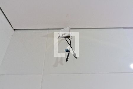 Banheiro de apartamento para alugar com 1 quarto, 30m² em Jardim do Tiro, São Paulo