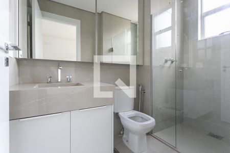 Apartamento à venda com 281m², 4 quartos e 4 vagas Apartamento à venda com 281m², 4 quartos e 4 vagasBanheiro da Suíte 1