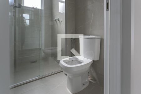 Apartamento à venda com 281m², 4 quartos e 4 vagas Apartamento à venda com 281m², 4 quartos e 4 vagasBanheiro das Suítes 2 e 3