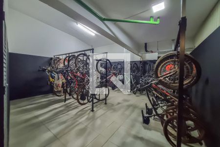 Apartamento à venda com 281m², 4 quartos e 4 vagas Apartamento à venda com 281m², 4 quartos e 4 vagasBicicletário