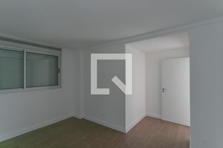 Apartamento à venda com 281m², 4 quartos e 4 vagas Apartamento à venda com 281m², 4 quartos e 4 vagasSuíte 4