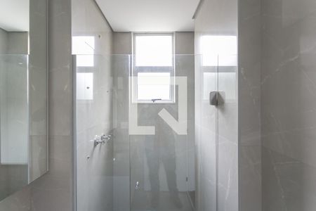 Apartamento à venda com 281m², 4 quartos e 4 vagas Apartamento à venda com 281m², 4 quartos e 4 vagasBanheiro da Suíte 1