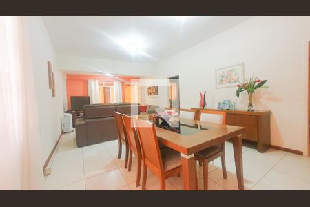 Sala de casa à venda com 3 quartos, 333m² em Palmeiras, Belo Horizonte