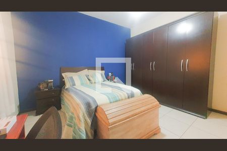 Casa à venda com 333m², 3 quartos e 3 vagas Casa à venda com 333m², 3 quartos e 3 vagasQuarto 02