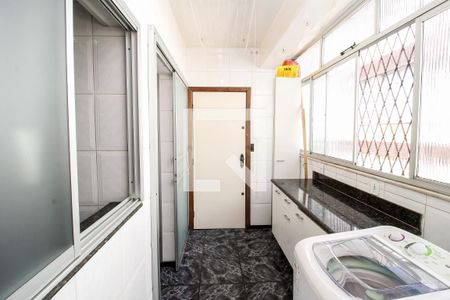 Apartamento à venda com 105m², 3 quartos e 1 vaga Apartamento à venda com 105m², 3 quartos e 1 vagaArea de Serviço